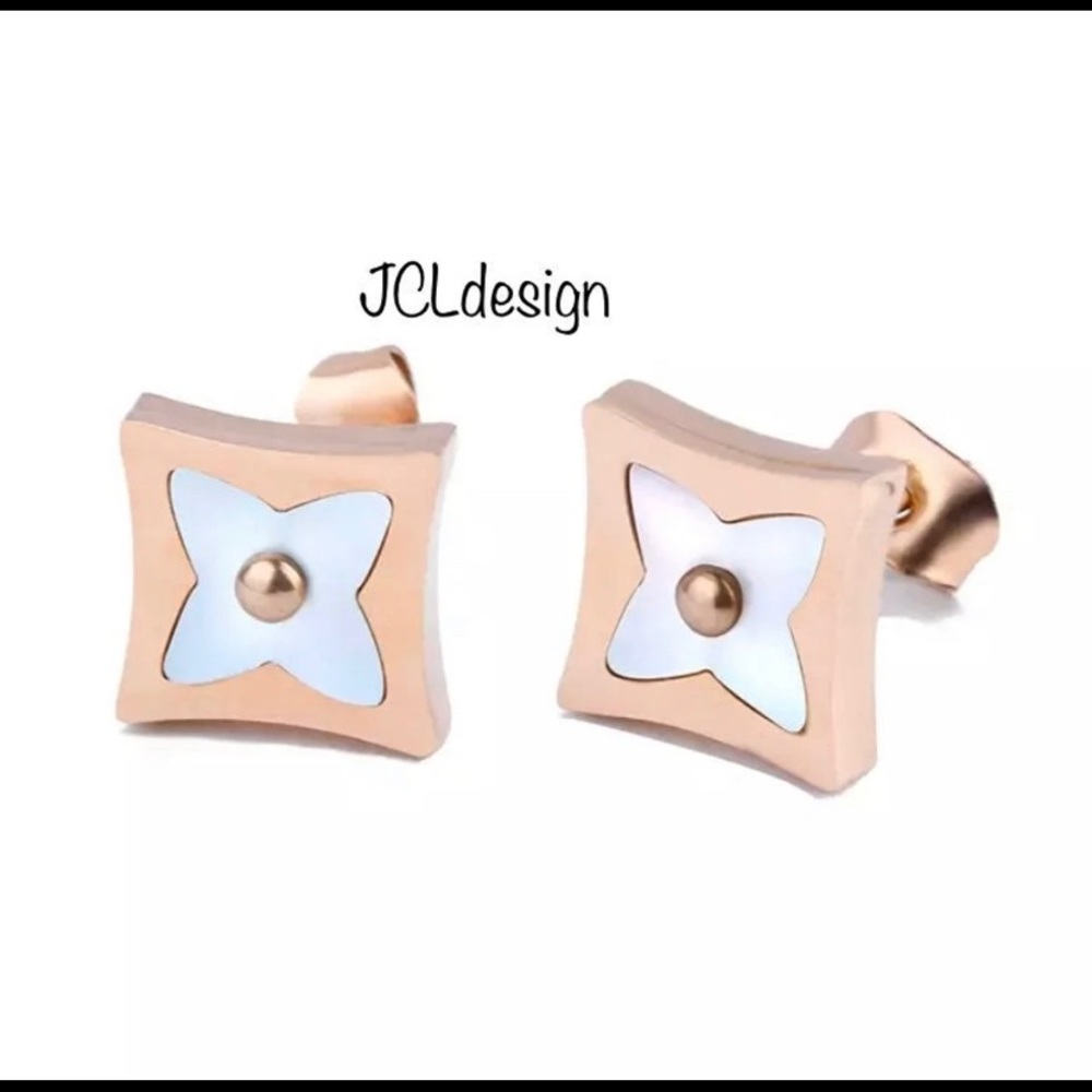 Luxury Four Leaf clover Rose Gold Sassy Earrings